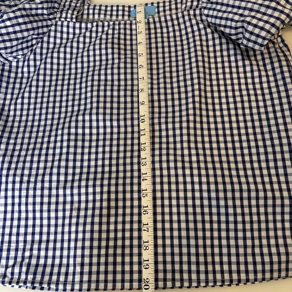 Womens top CeCe Brand with puff sleeves. Navy and White Check 100% Cotton. - Picture 4 of 4